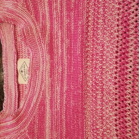 Saint John's Bay pink & white sweater size L like new - Picture 3 of 6